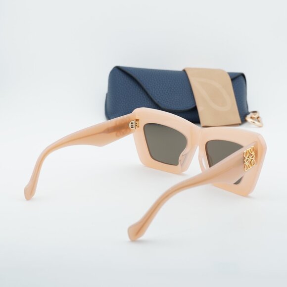 Loewe LW40145F 72E Cat Eye Sunglasses – Shiny Pink\\Brown main image 8